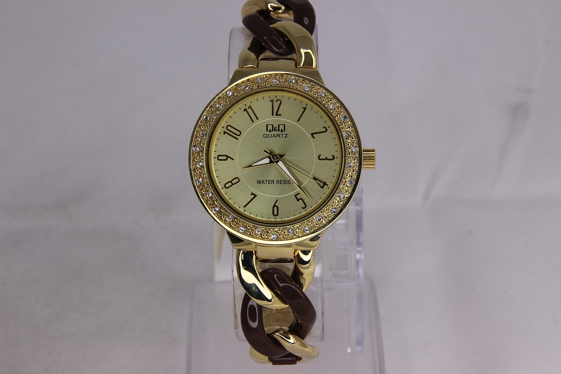 Q&Q F519-003Y