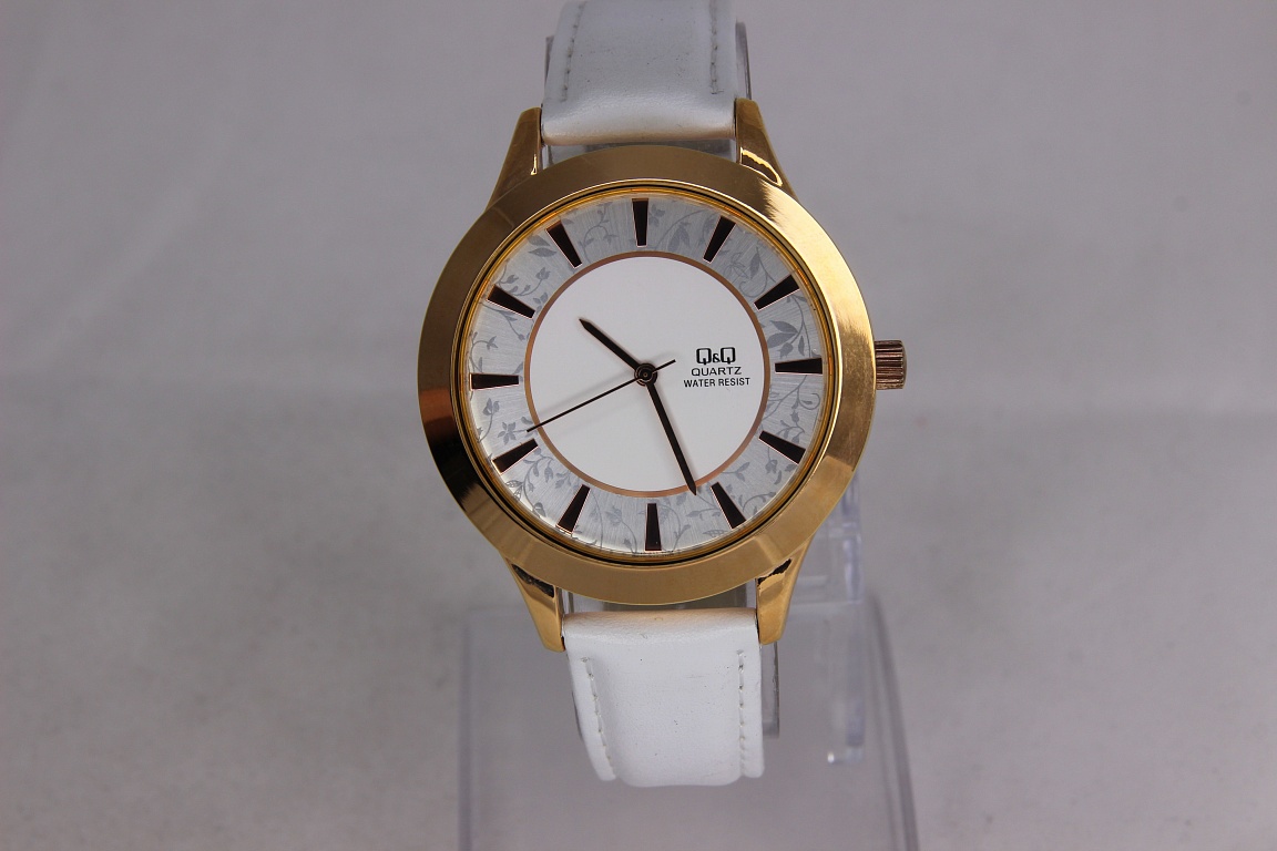 Q&Q Q845-111 "Q&Q"