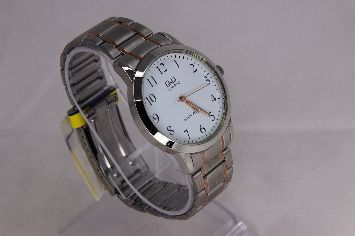 Q&Q Q946J404Y