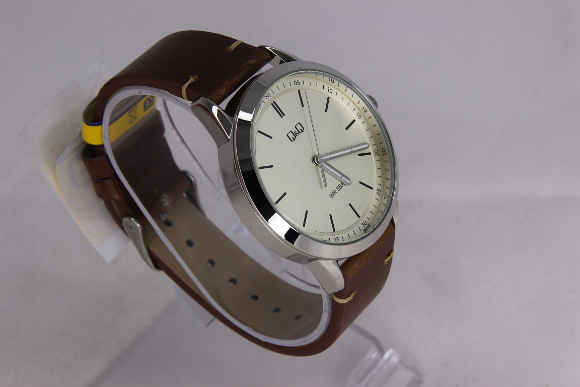 Q&Q Q&Q QB80-J301Y