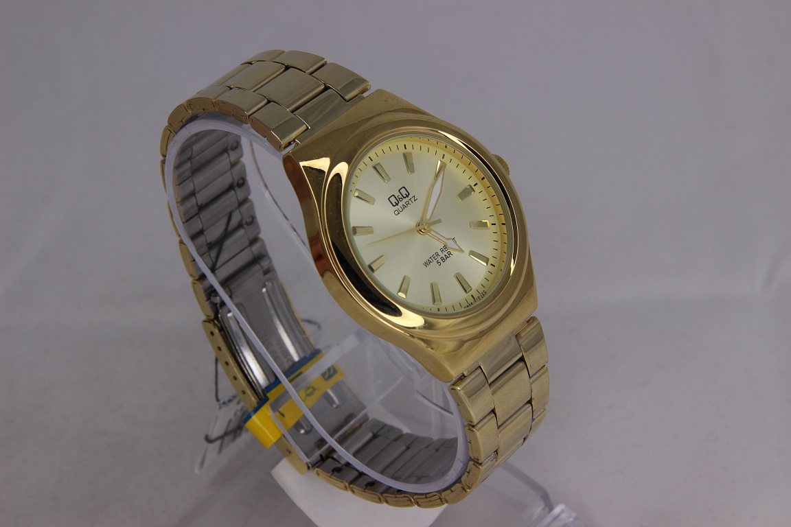Q&Q Q836-010