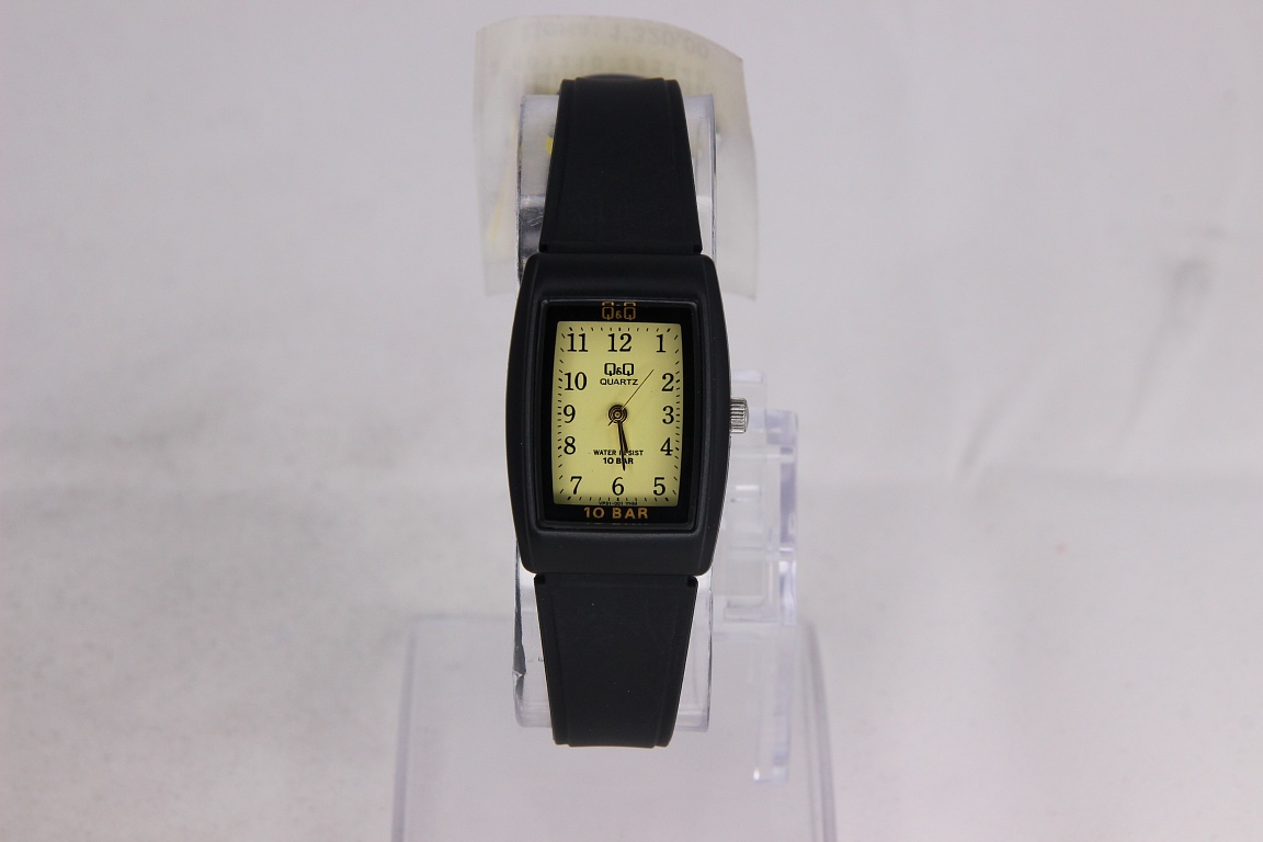 Q&Q VP31-001