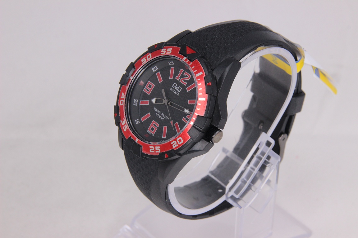 Q&Q VQ90-001